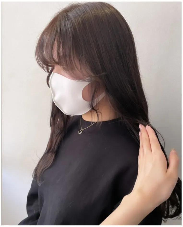 小顔効果抜群!!フェザーバング